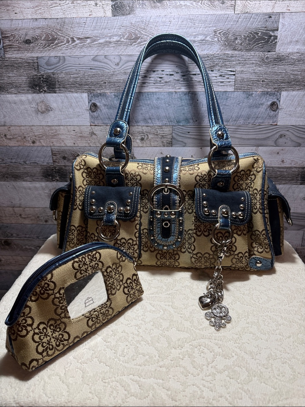 NWOT! Kathy Van Zeeland Tan and Navy Floral Canvas Satchel Handbag with Charm.